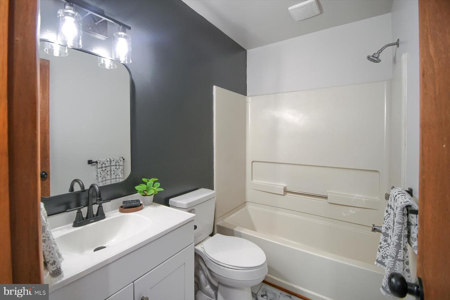 604 5th Street photo 10