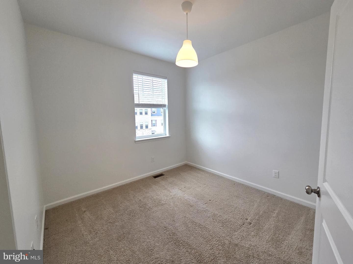 320 Dawson Place photo 34
