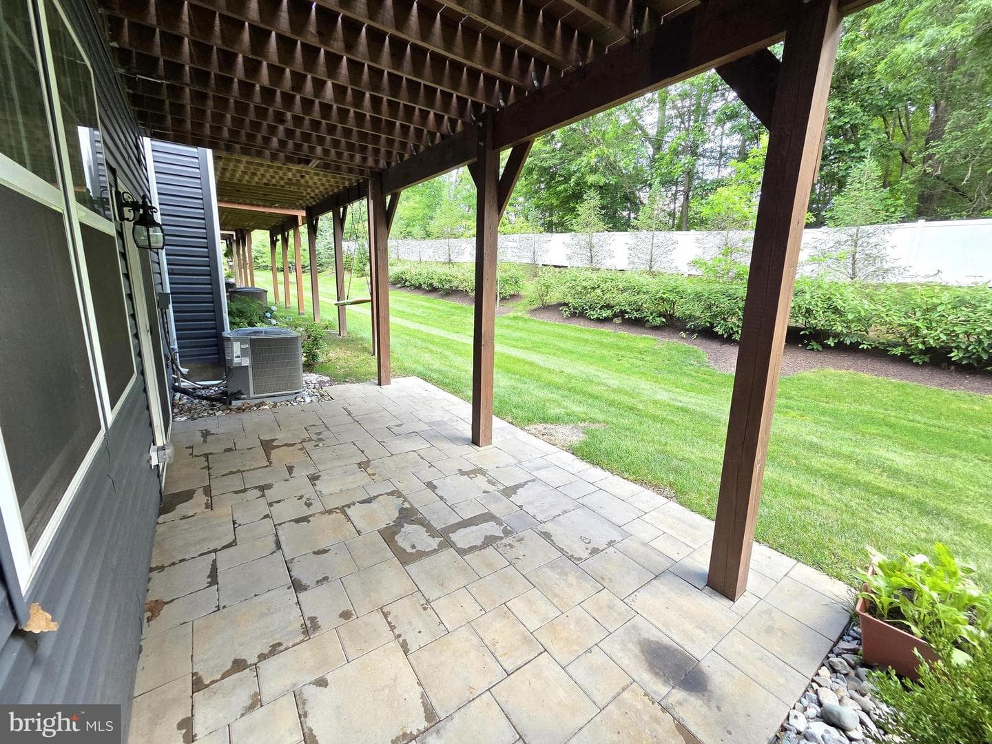 320 Dawson Place photo 43