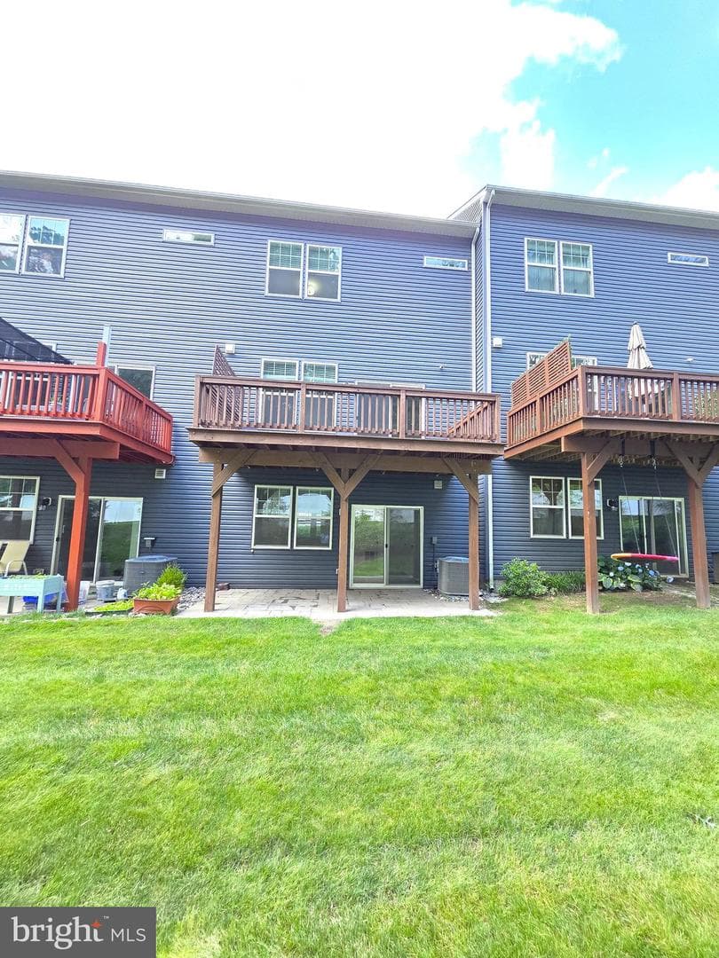 320 Dawson Place photo 44
