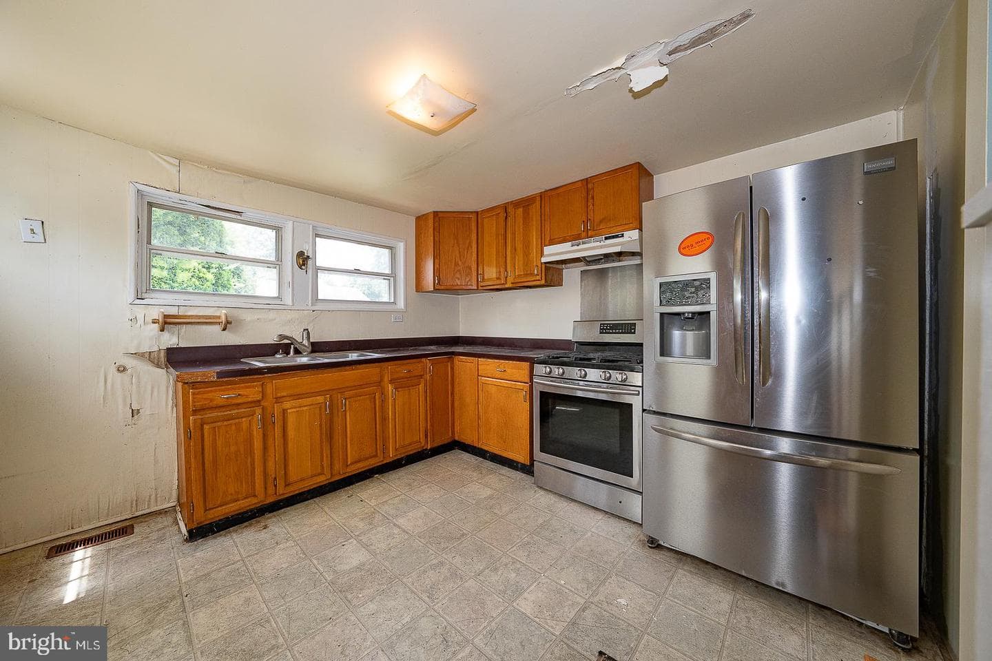 12 Summit Avenue photo 10