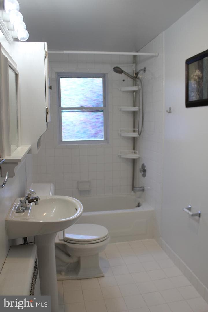 72 Sproul Road photo 17