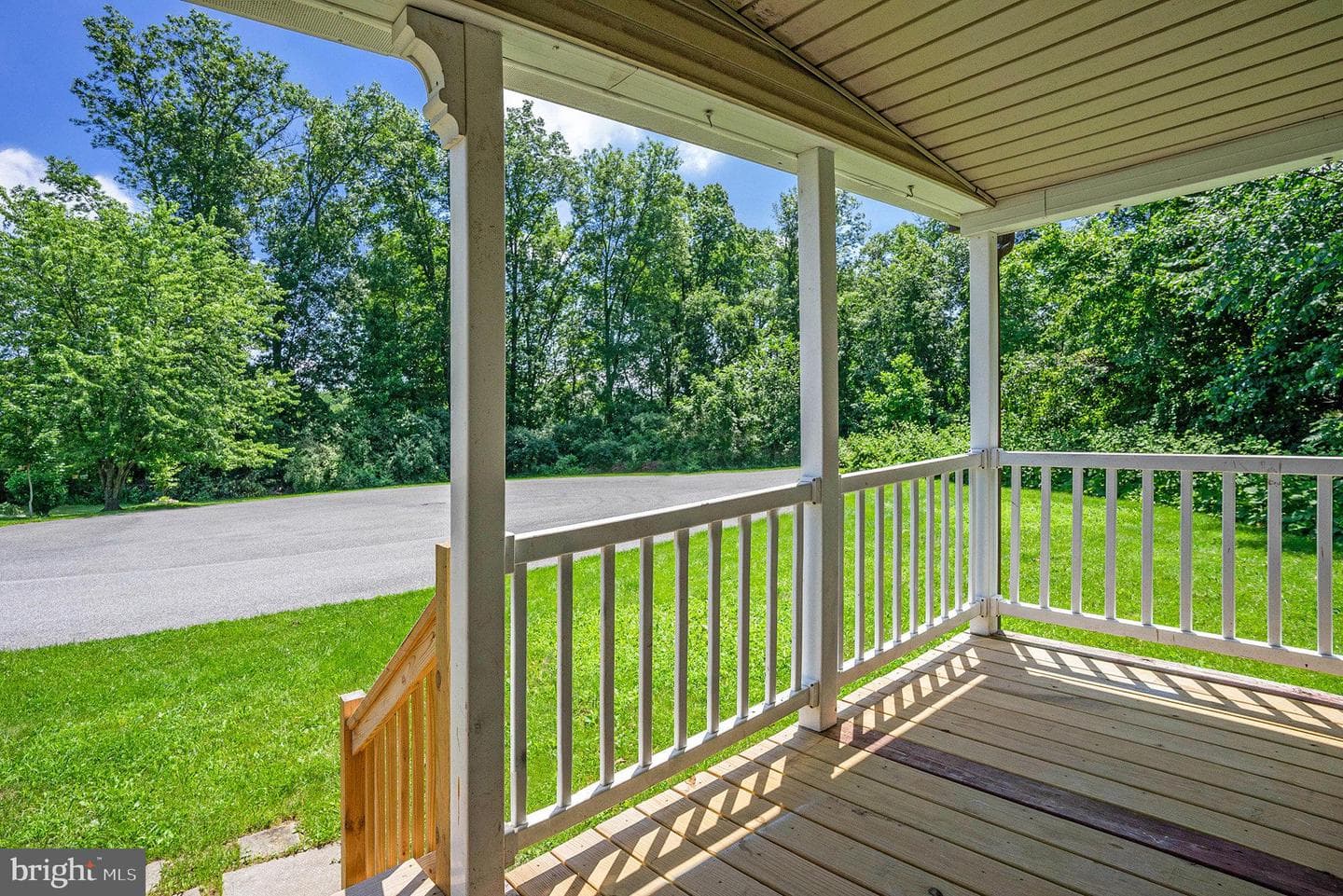 416 Arrowhead Court photo 4
