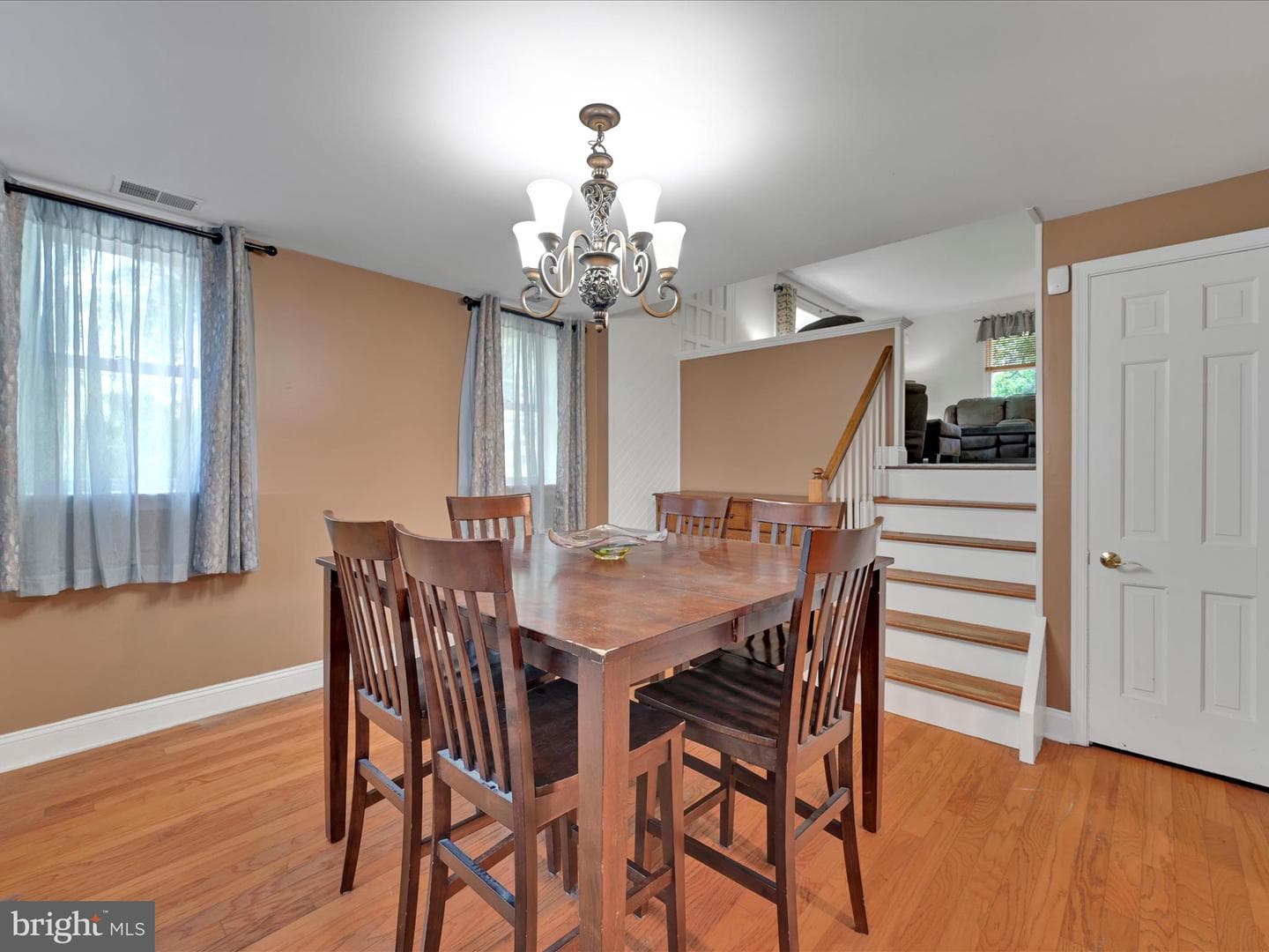1124 Grove Road photo 6