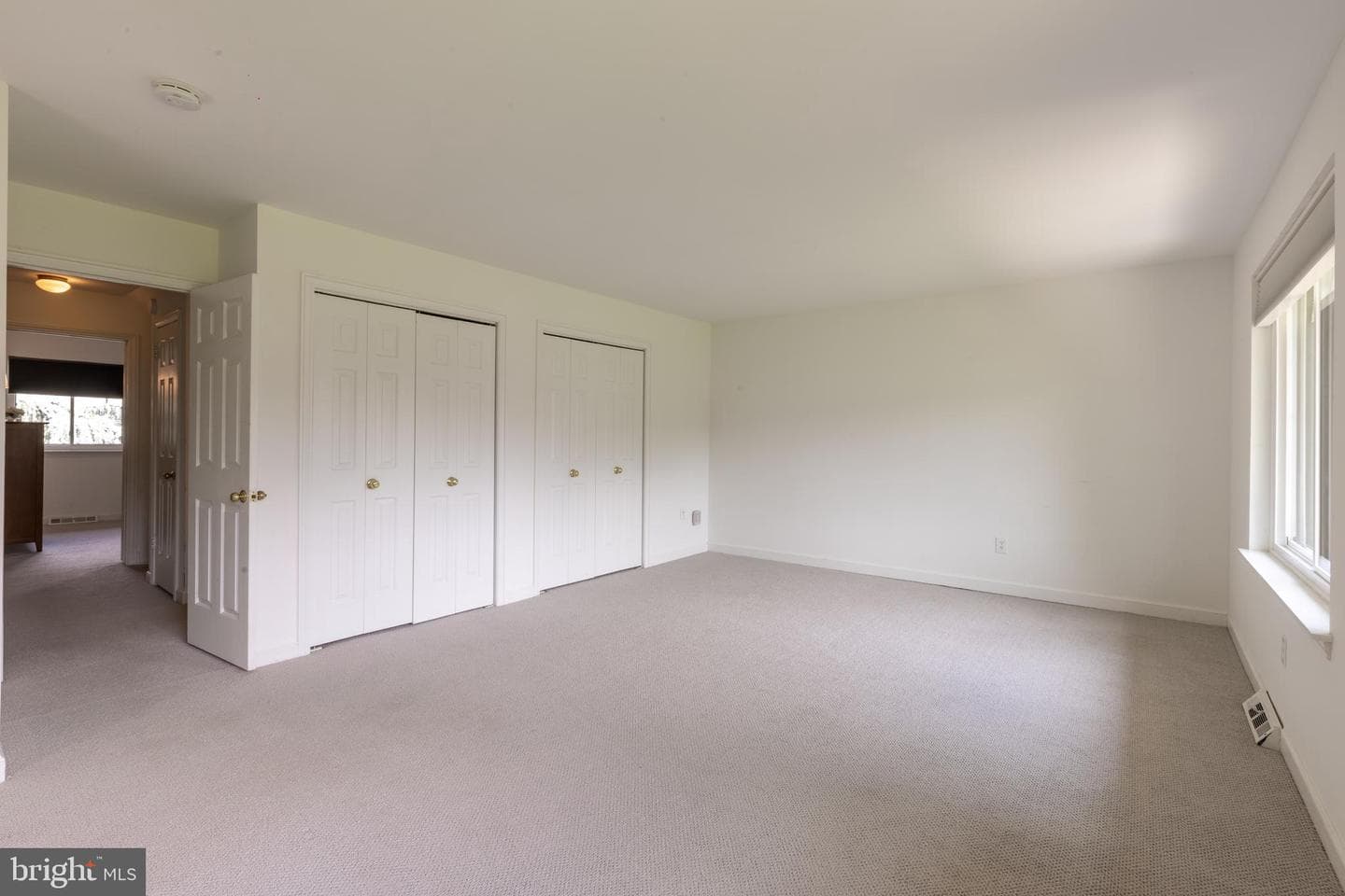 77 Oak Knoll Drive photo 29