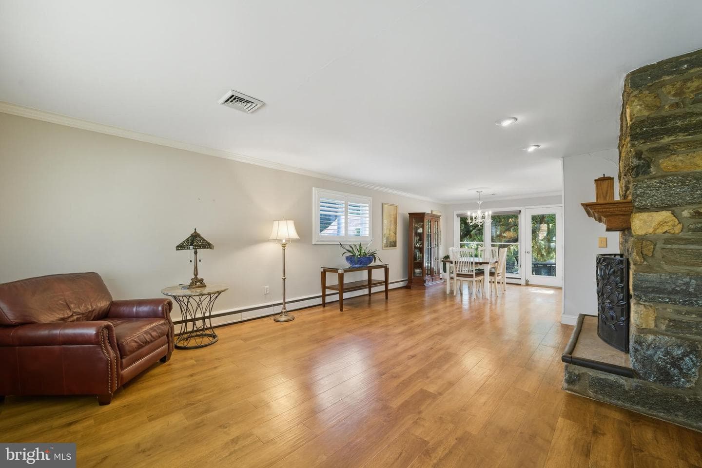 328 W Conestoga Road photo 4