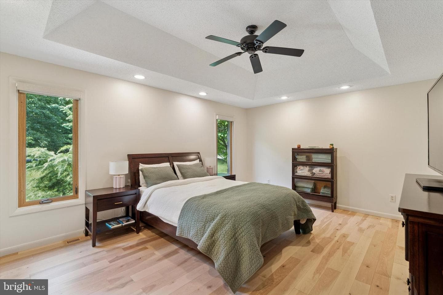 1076 Heartsease Drive photo 19