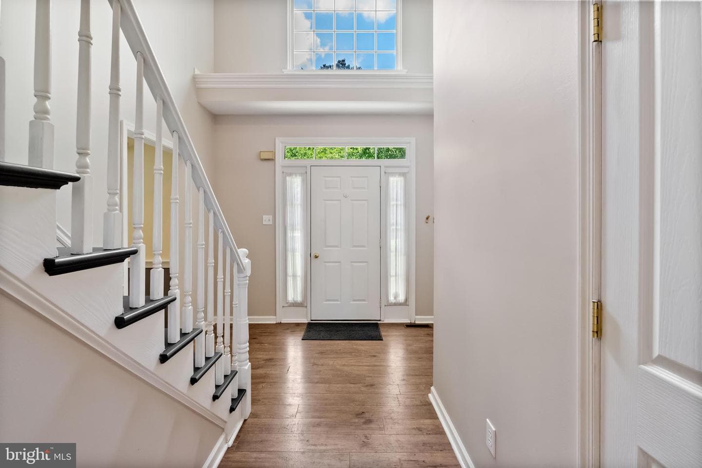 139 Hillside Lane photo 4