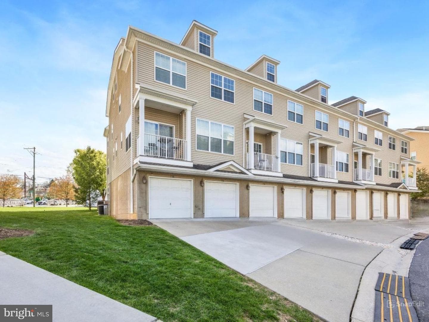 138 Justin Drive photo 42