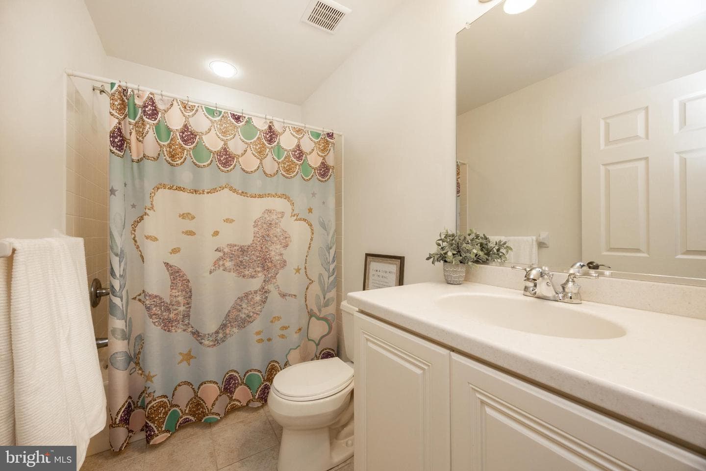 214 Windgate Drive photo 32
