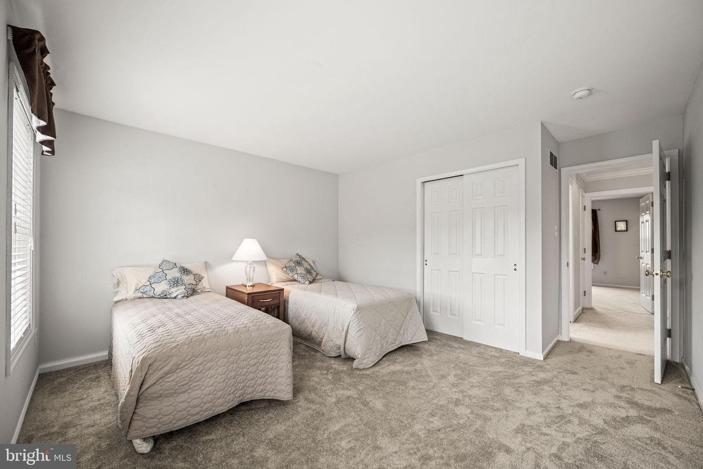 929 Grandview Drive photo 30