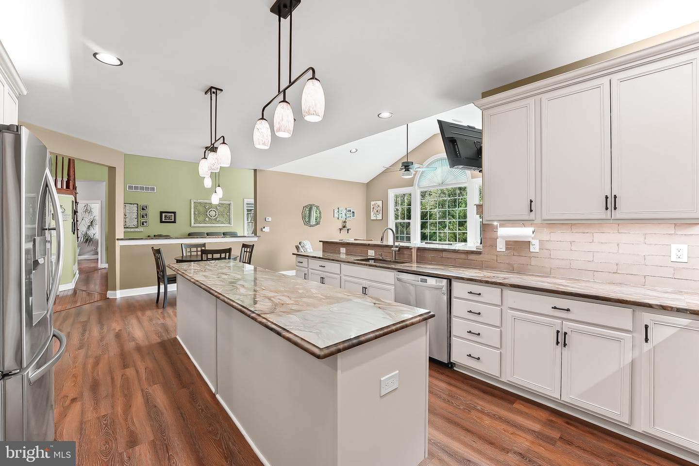 207 Honey Locust Drive photo 18