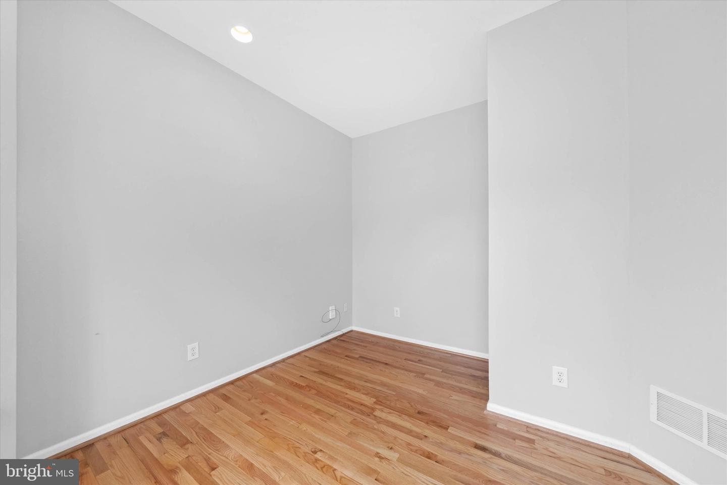 108 Blackburn Drive photo 34