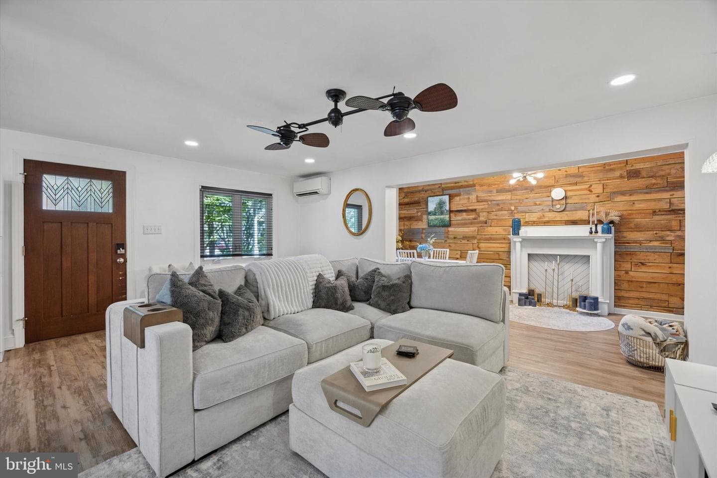 705 Hillside Drive photo 12