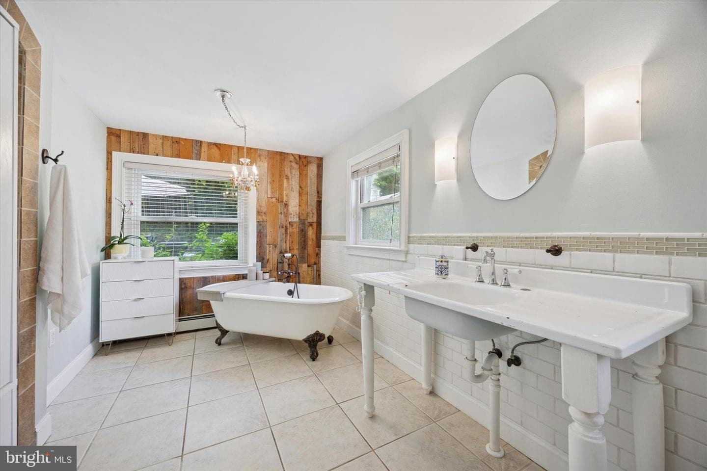 705 Hillside Drive photo 18