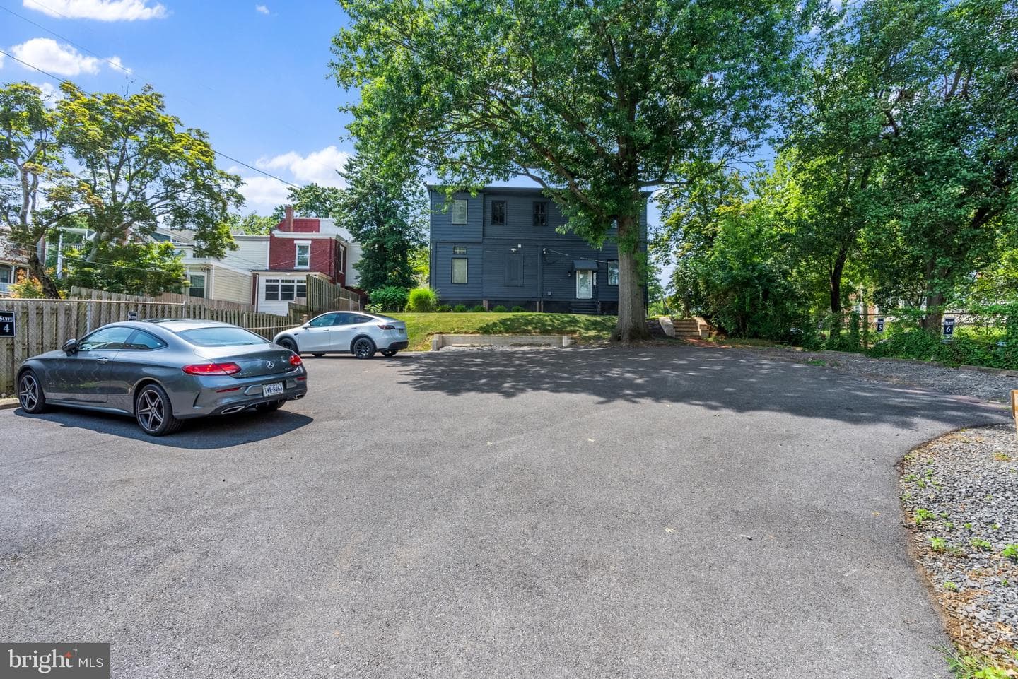 305 S Walnut Street photo 18