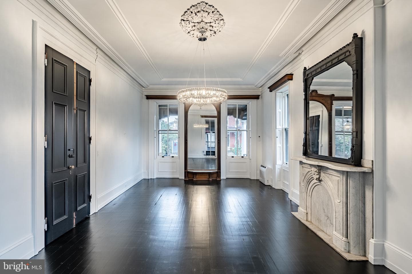 305 S Walnut Street photo 6