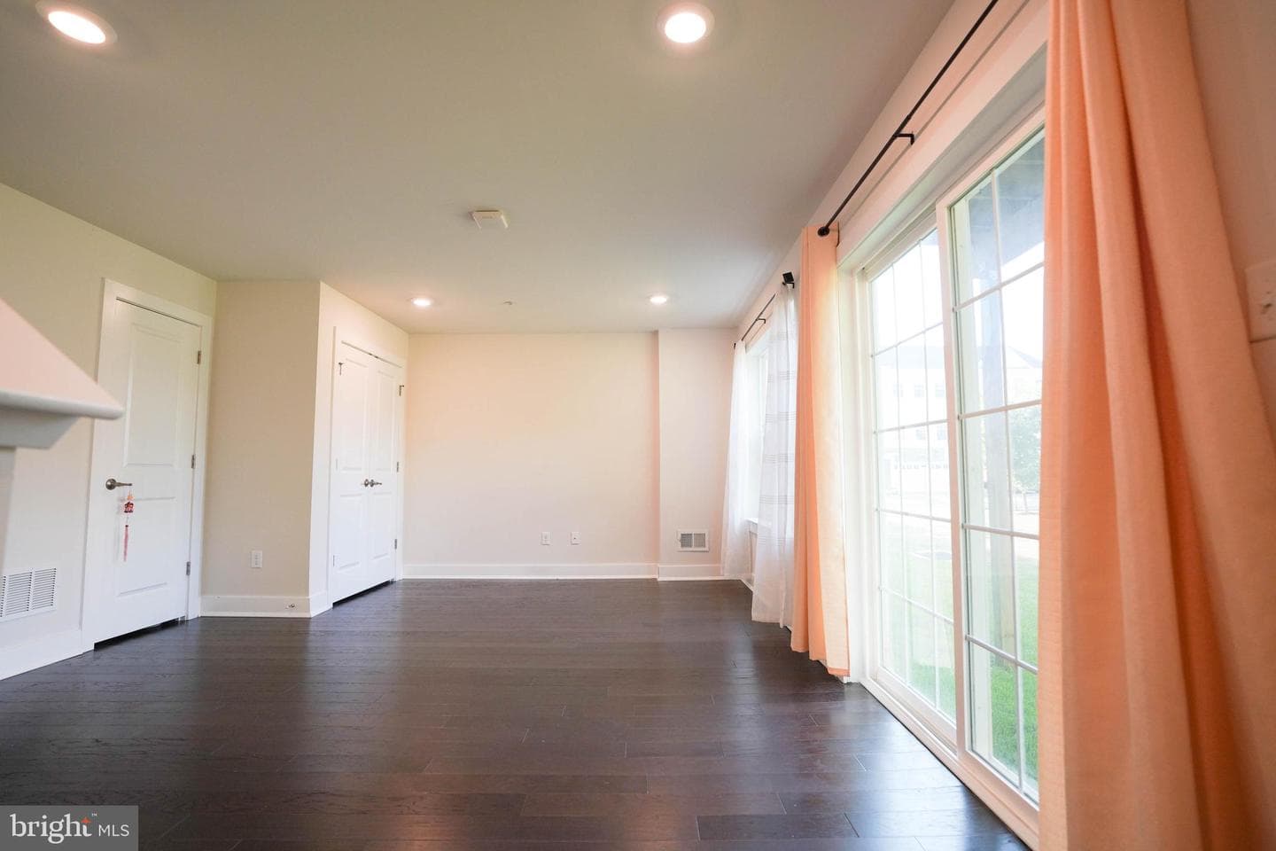 103 Livingston Lane photo 22