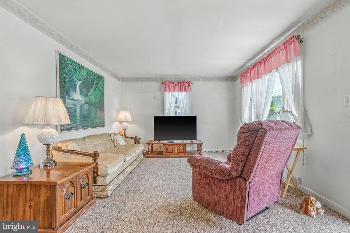 61 Lincoln Avenue photo 3