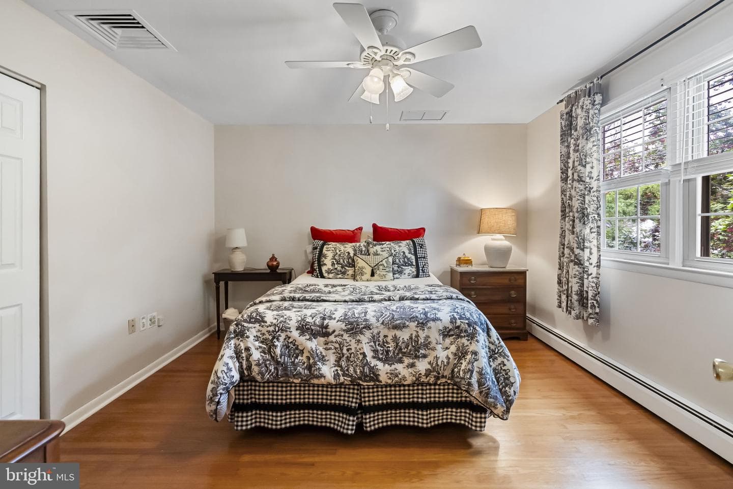 712 Daisy Lane photo 31