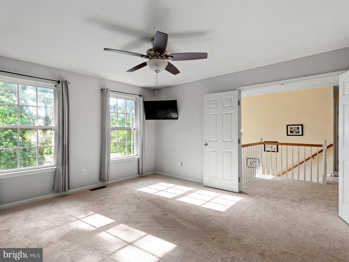 120 Acorn Way photo 24