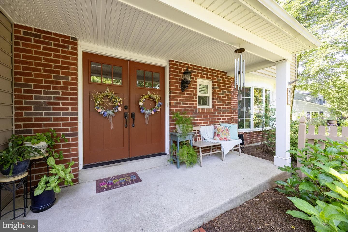 411 Rennard Drive photo 2