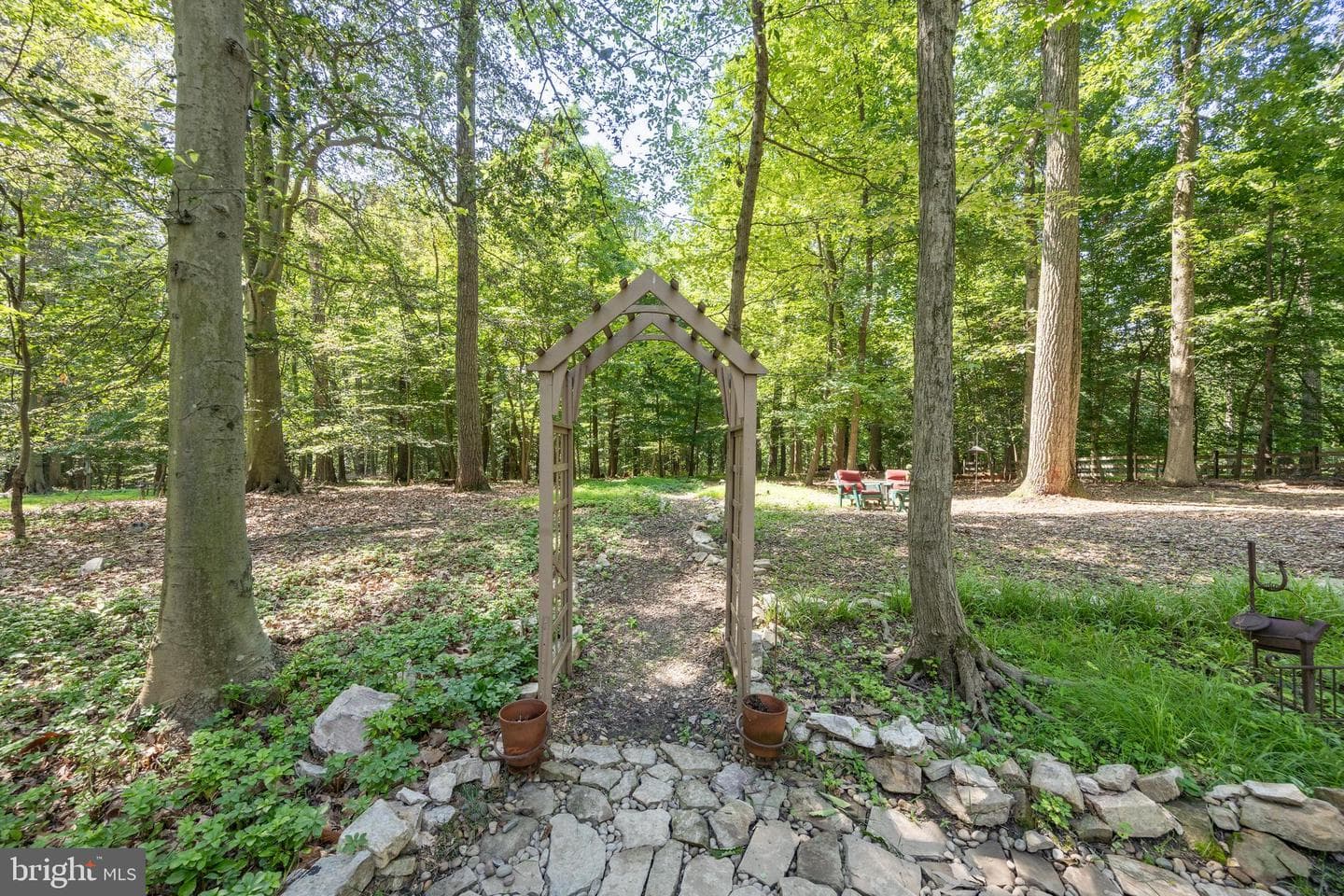 411 Rennard Drive photo 40