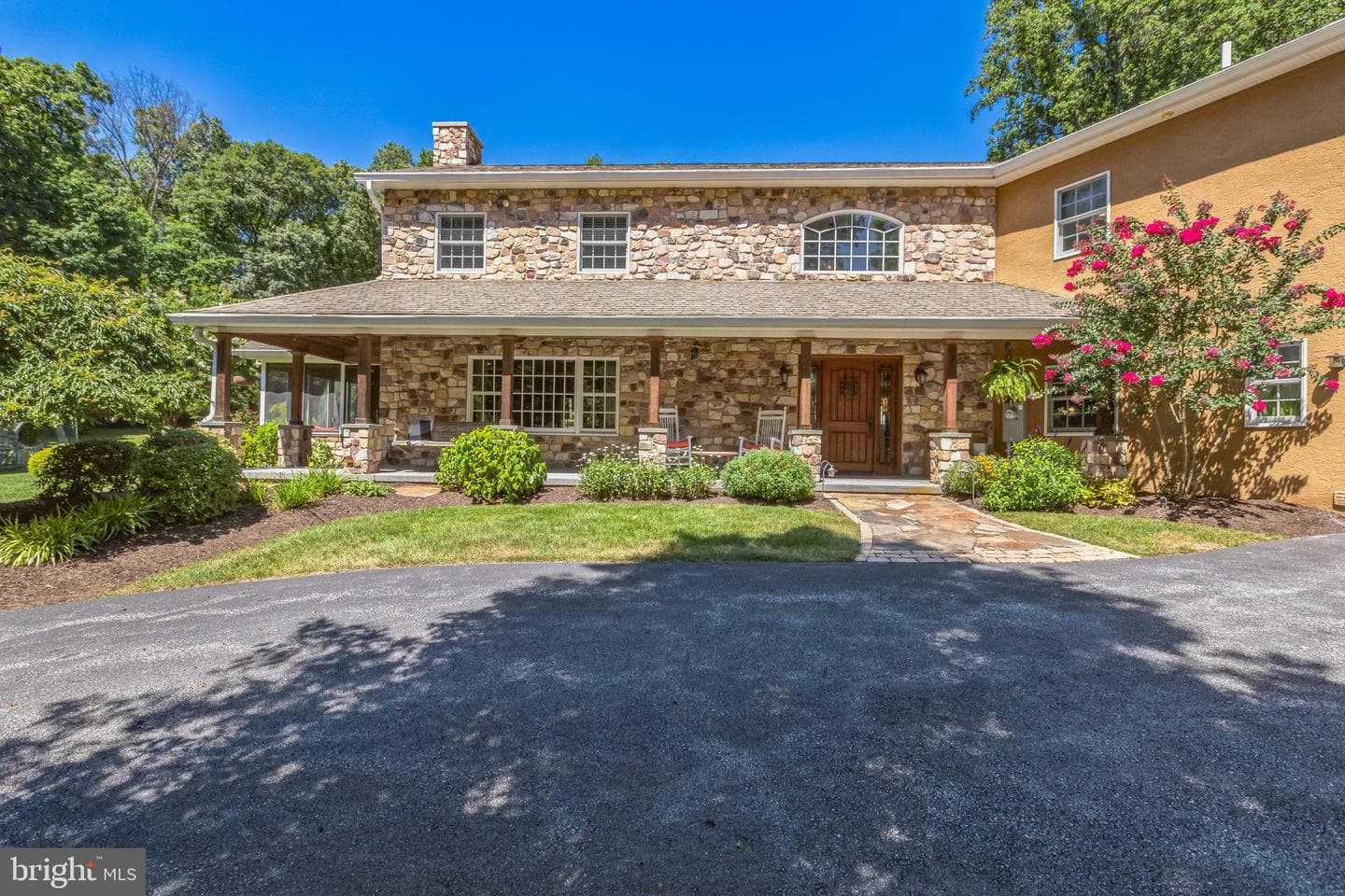 49 Denton Drive photo 2
