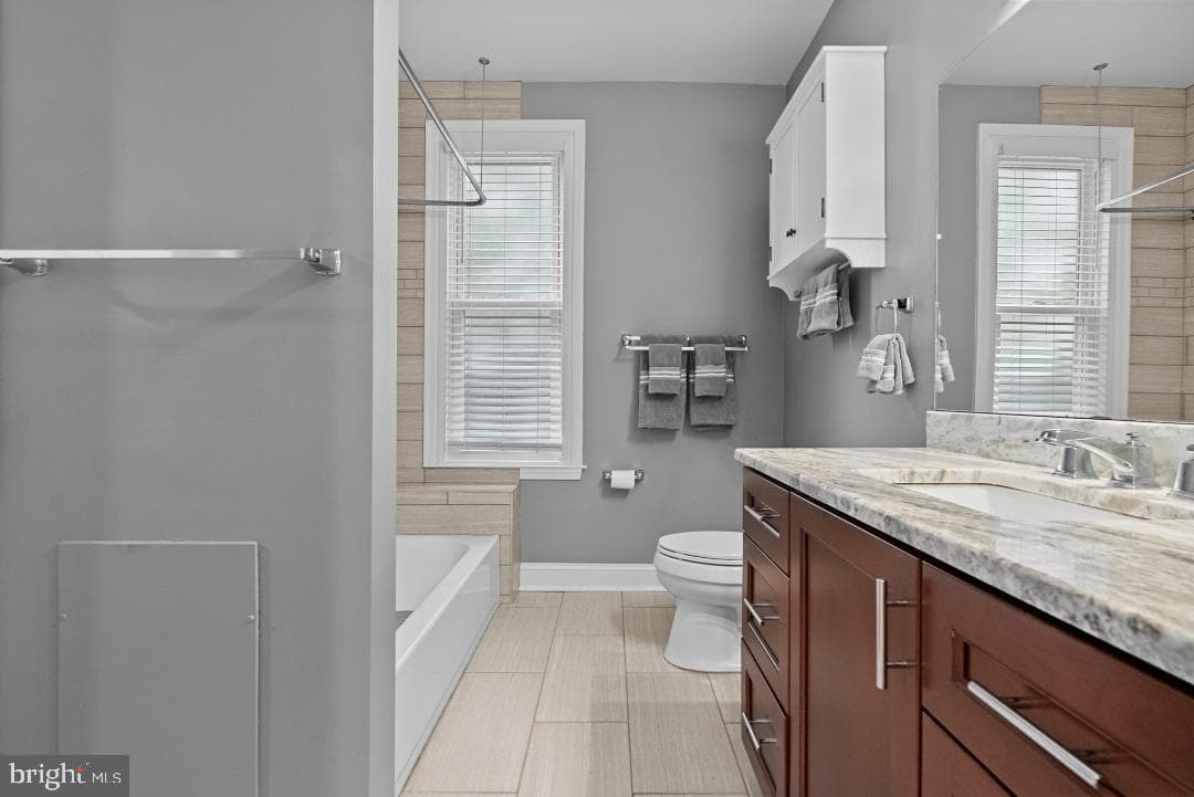 309 S Walnut Street photo 33