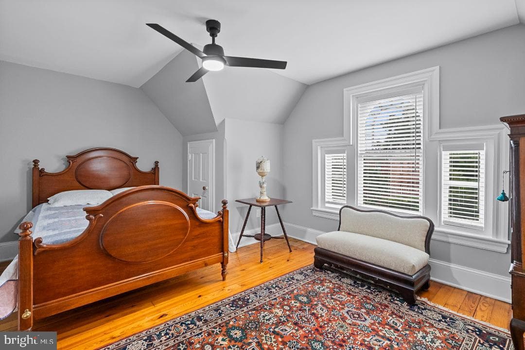 309 S Walnut Street photo 39