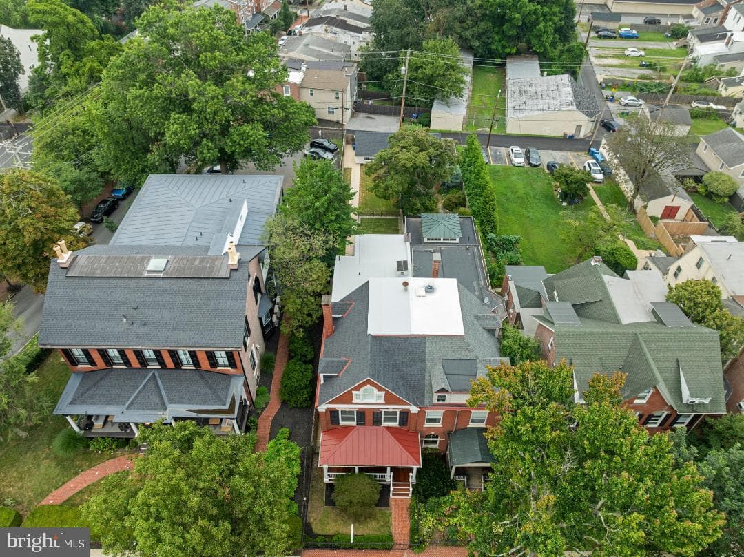 309 S Walnut Street photo 61
