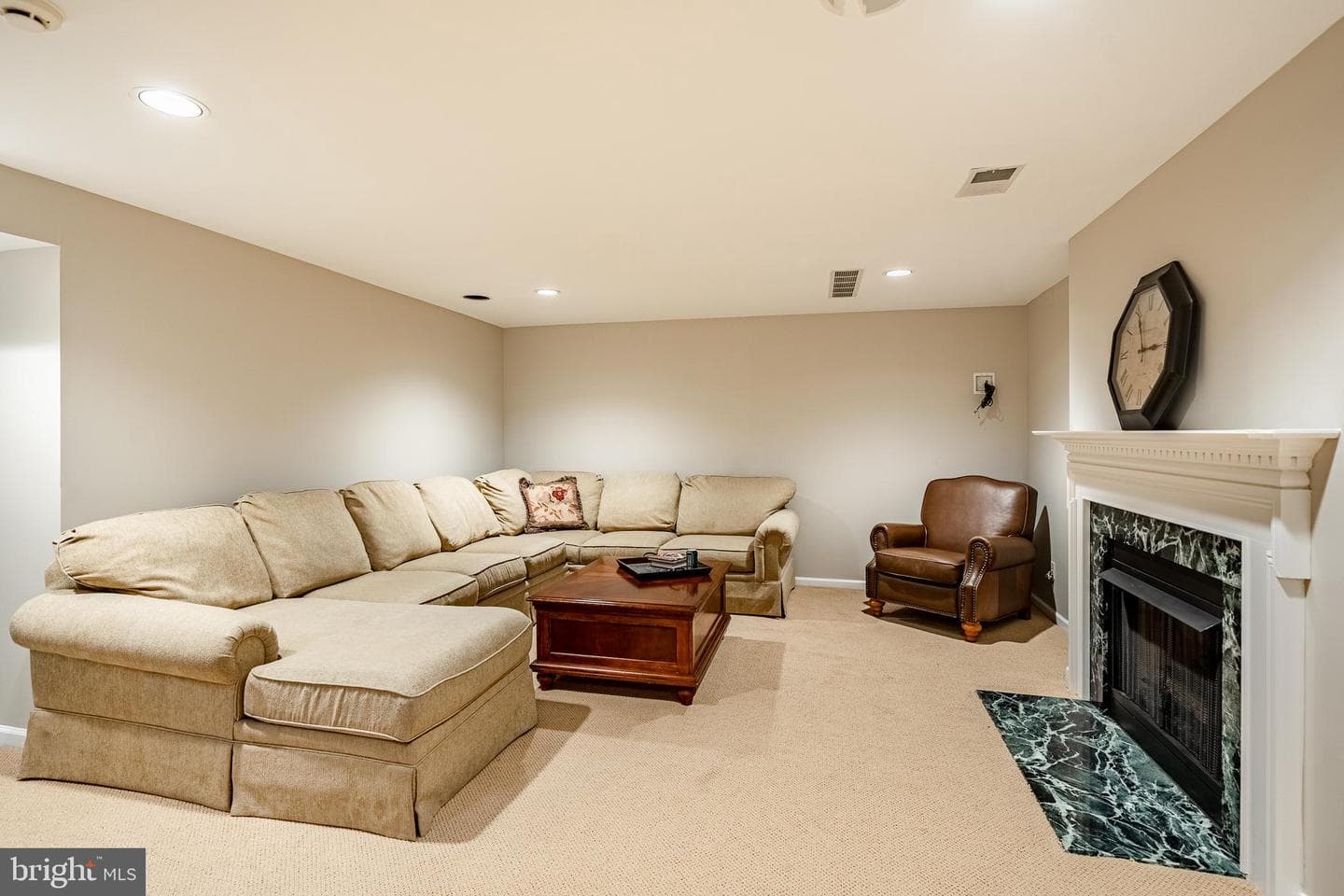 547 Gramercy Lane photo 25