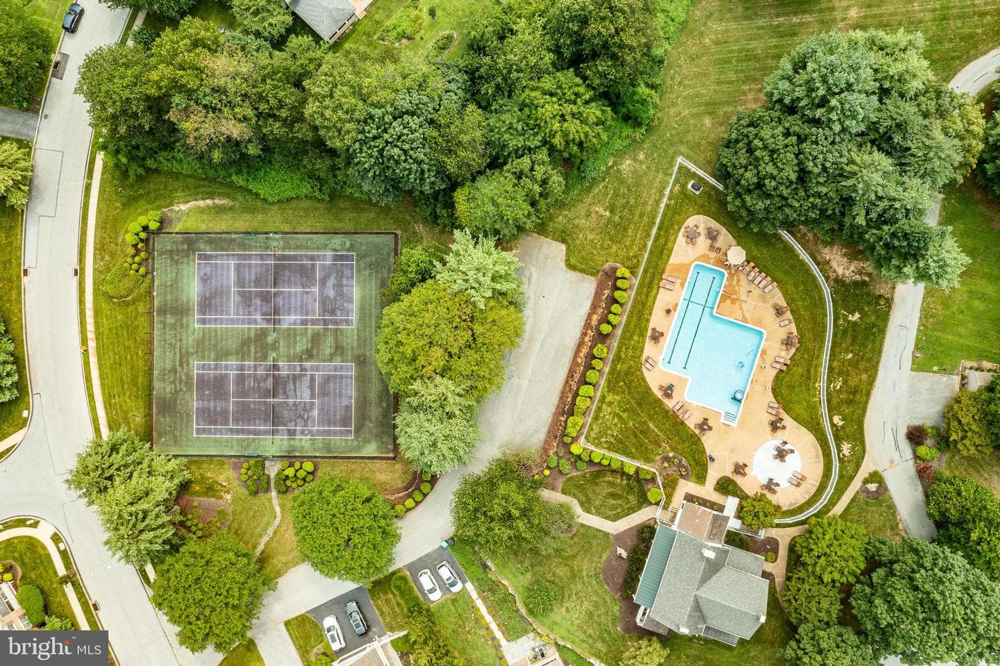 547 Gramercy Lane photo 33