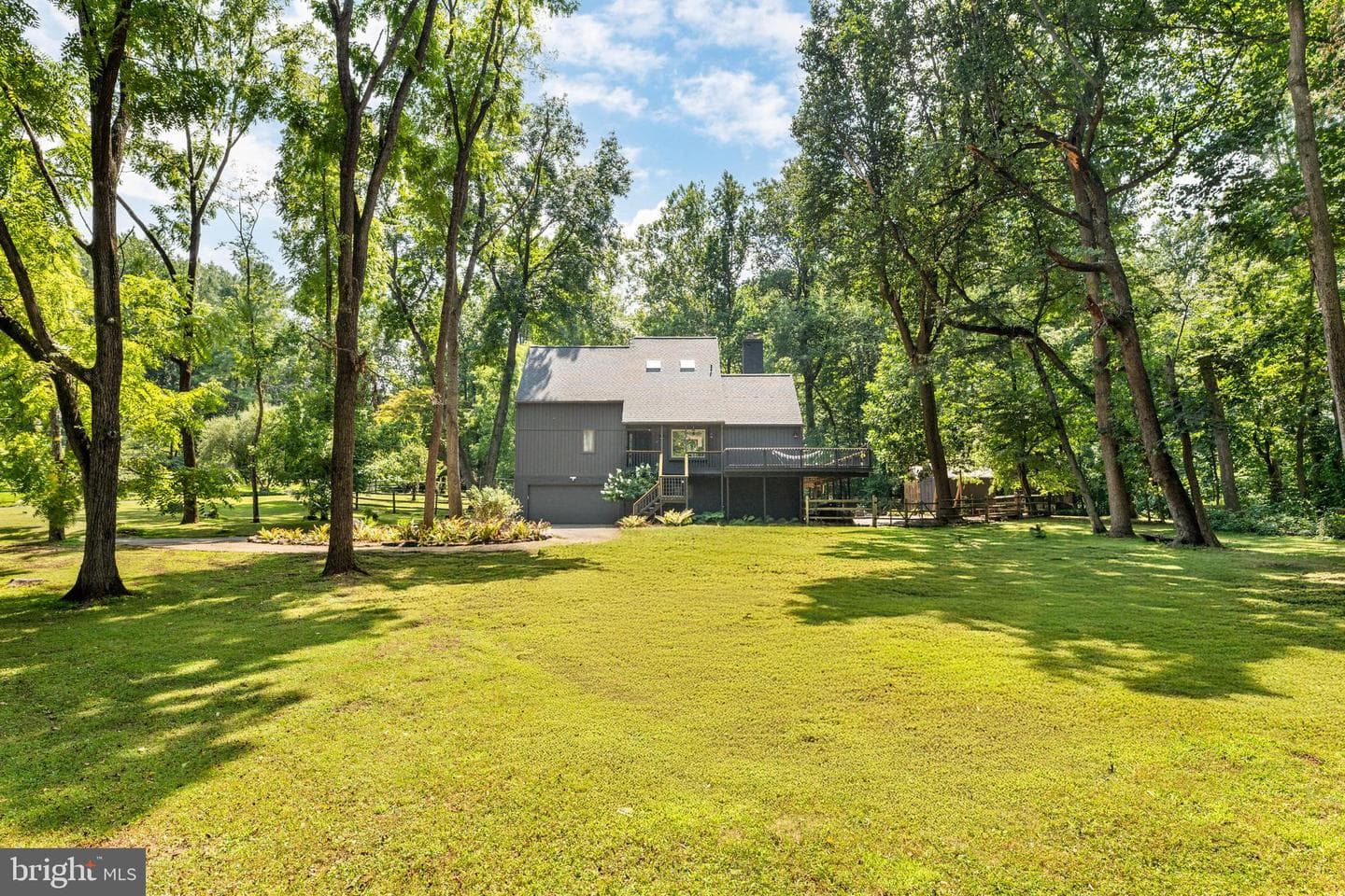 477 Willann Drive photo 3