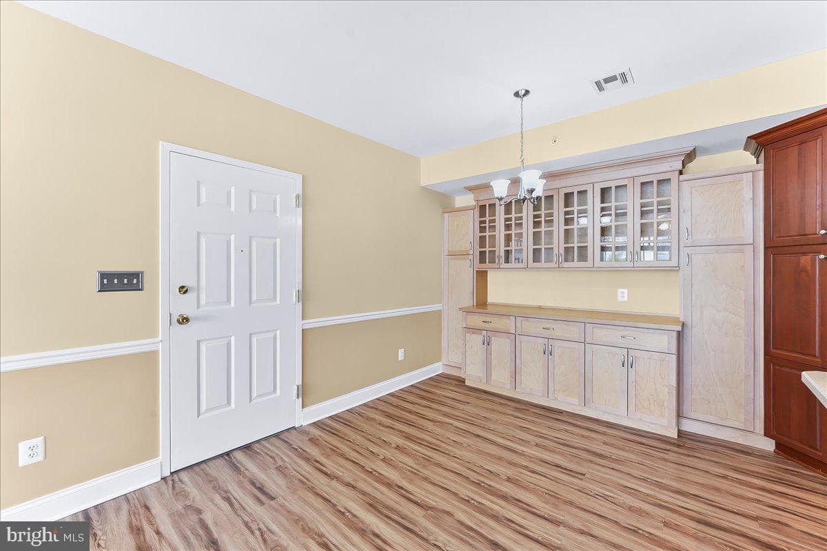 123 Victoria Gardens Drive #a photo 12