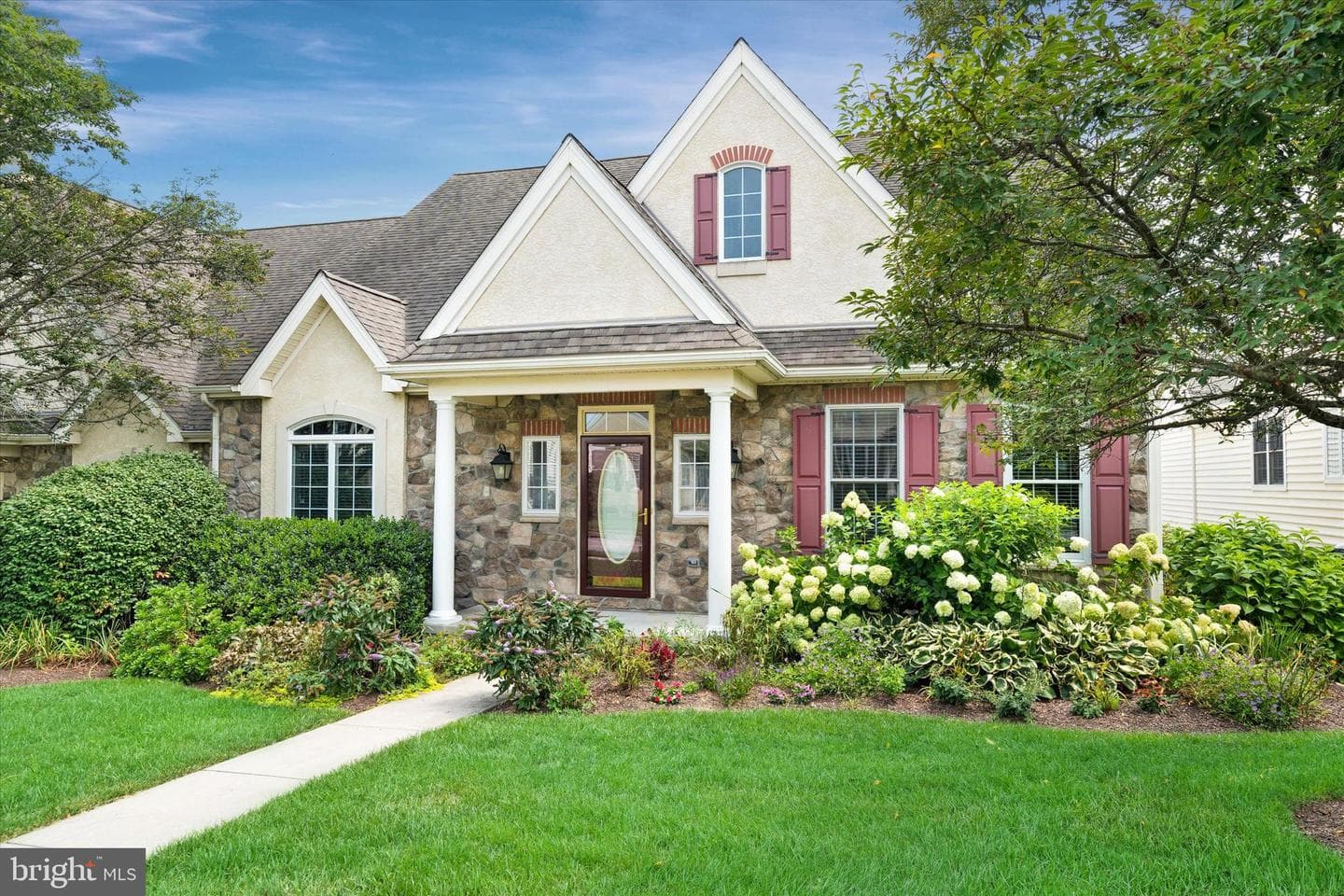 204 Brittany Drive photo 2
