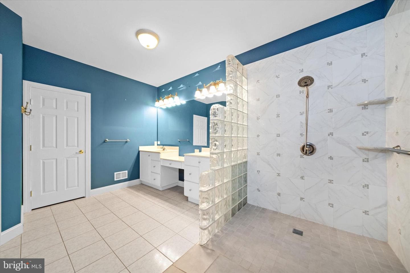 204 Brittany Drive photo 26
