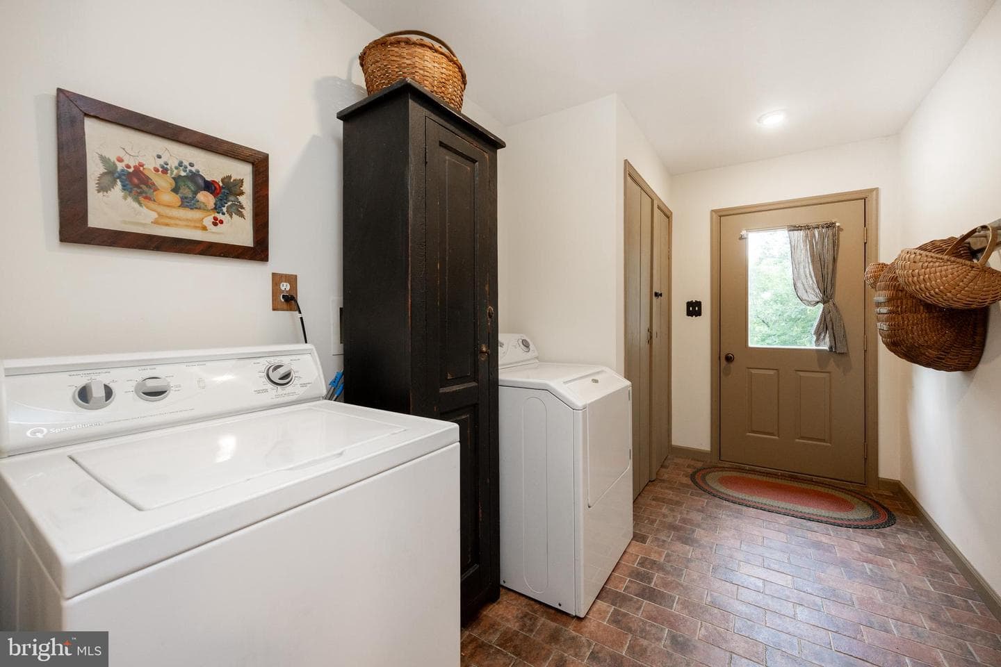 957 Mount Pleasant Road photo 25