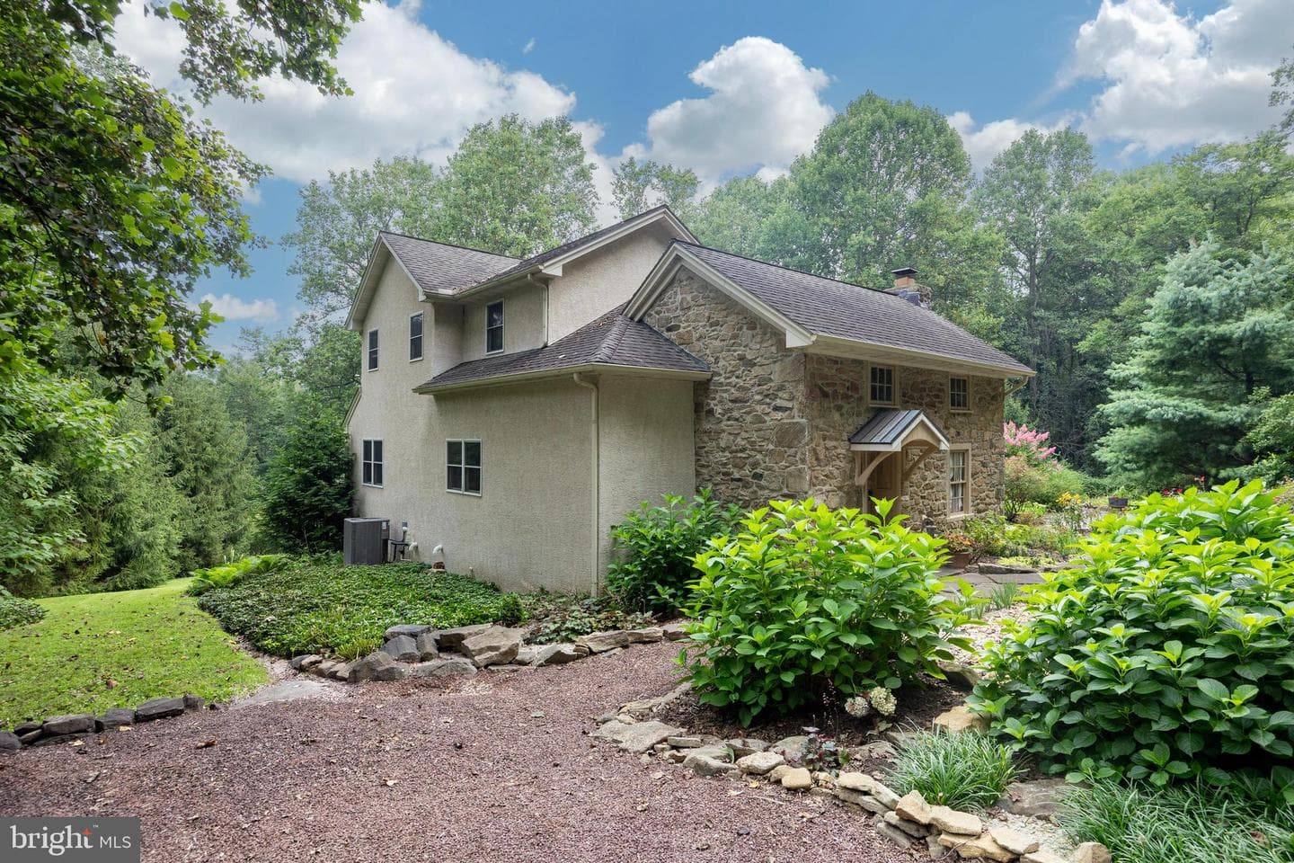 957 Mount Pleasant Road photo 42