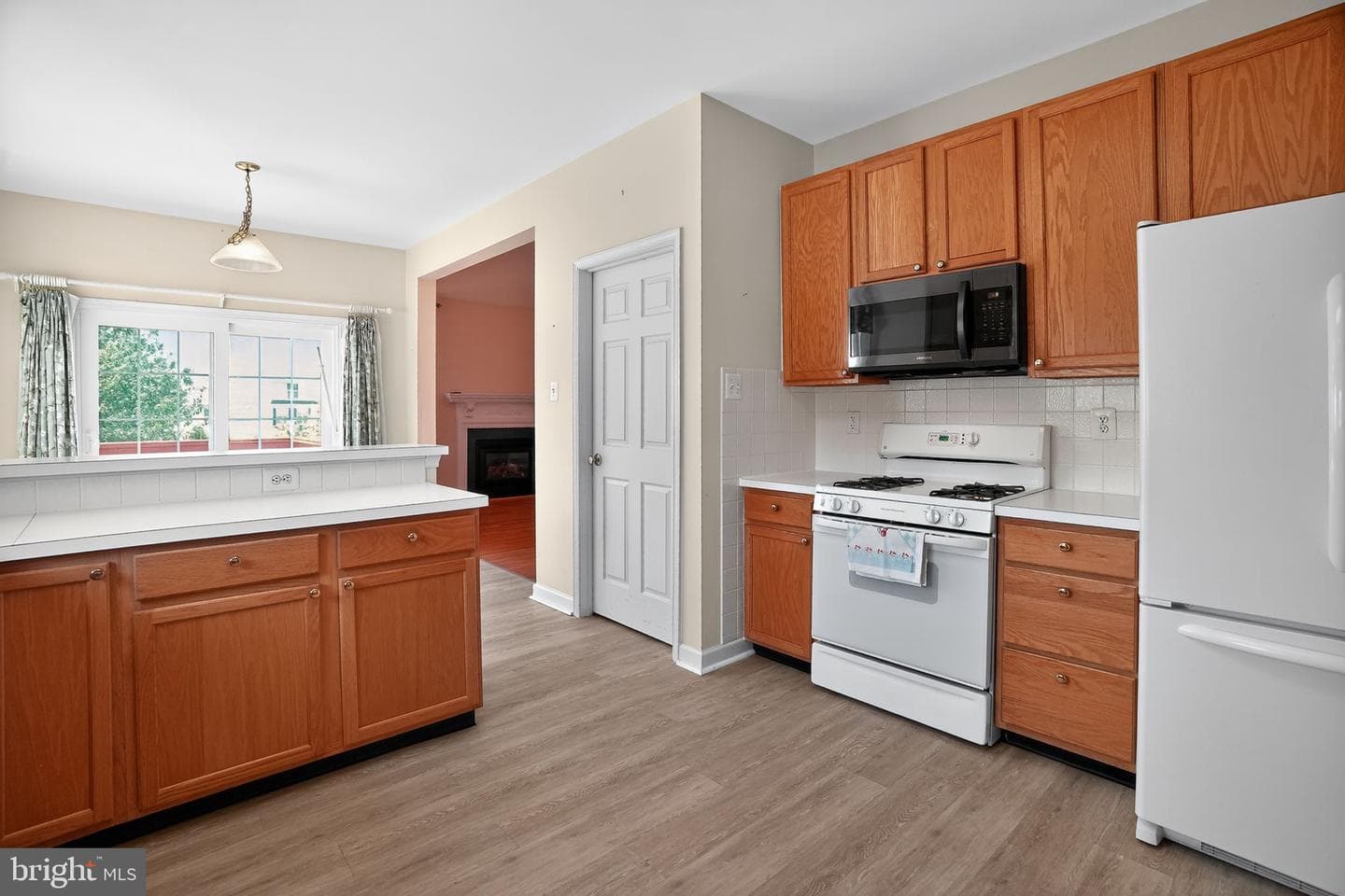 106 Stockton Square photo 27