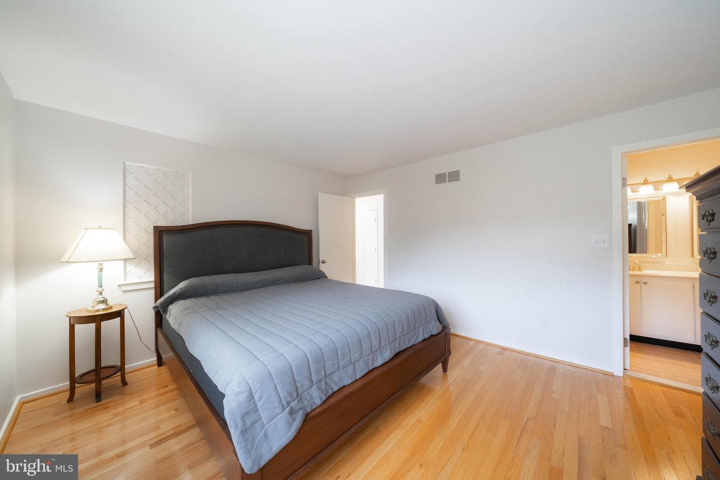 392 Lynetree Drive photo 23