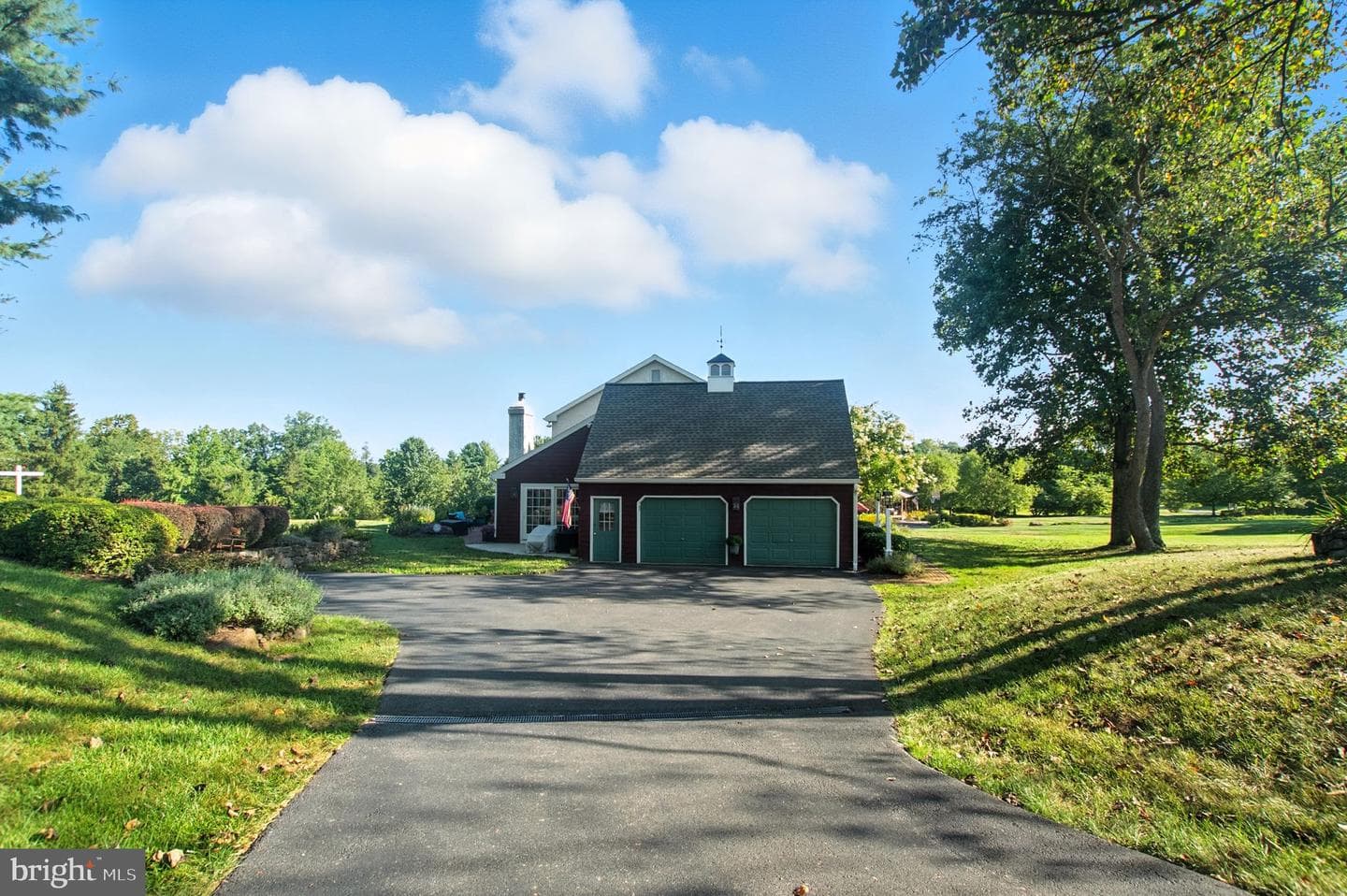 10 Hershey Drive photo 36