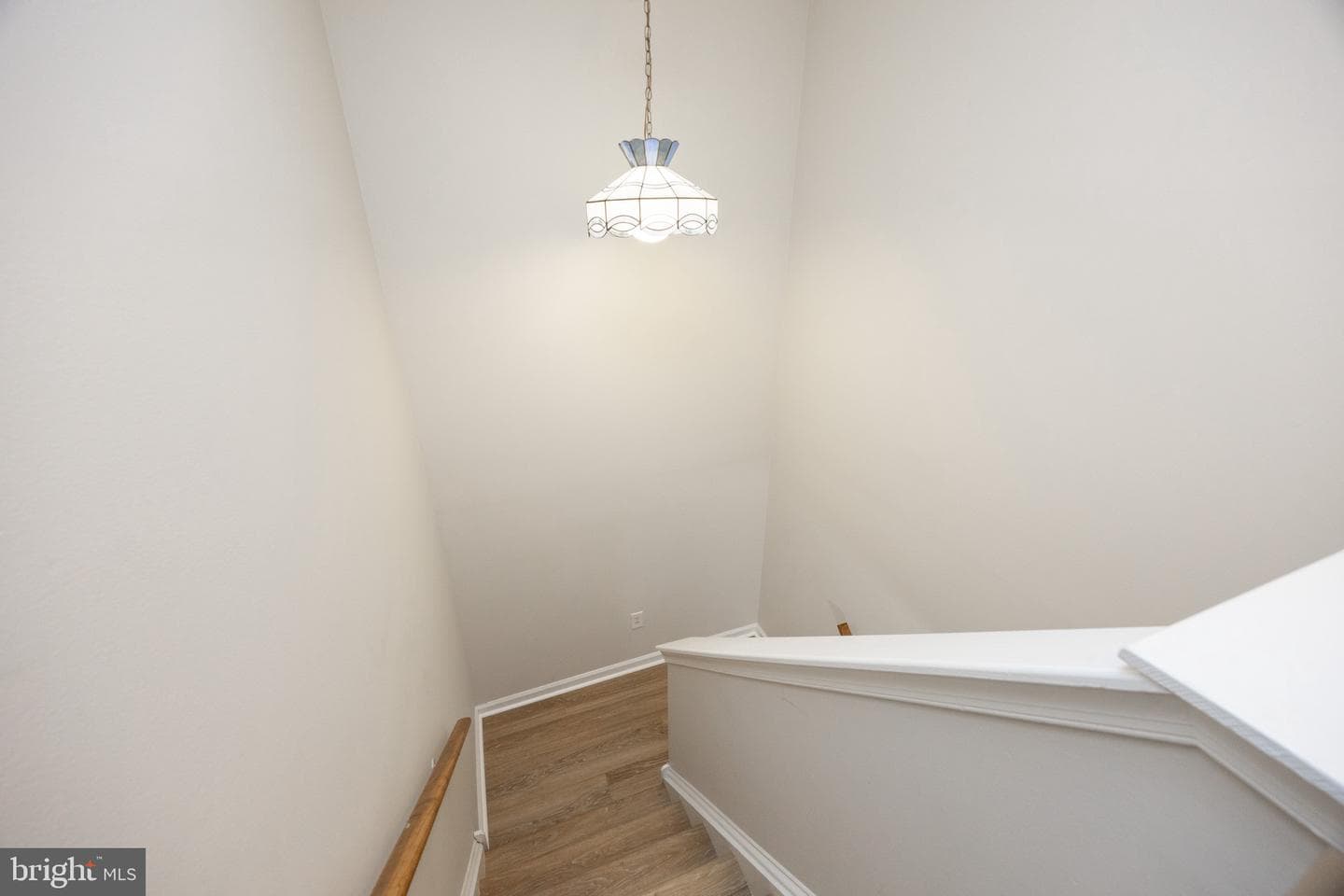 105 S Village Avenue photo 17