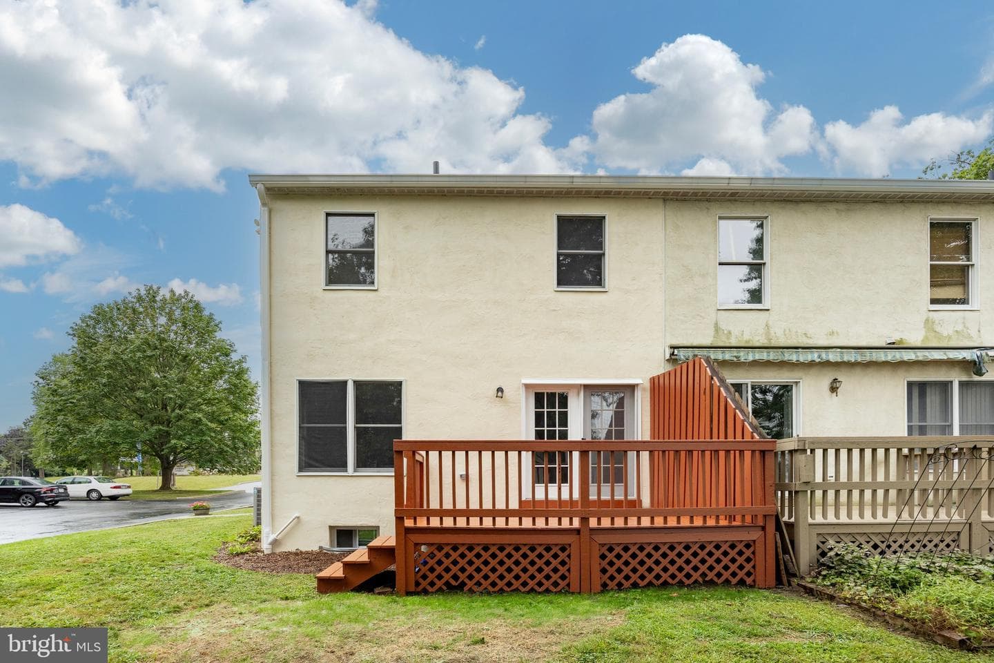 105 S Village Avenue photo 35