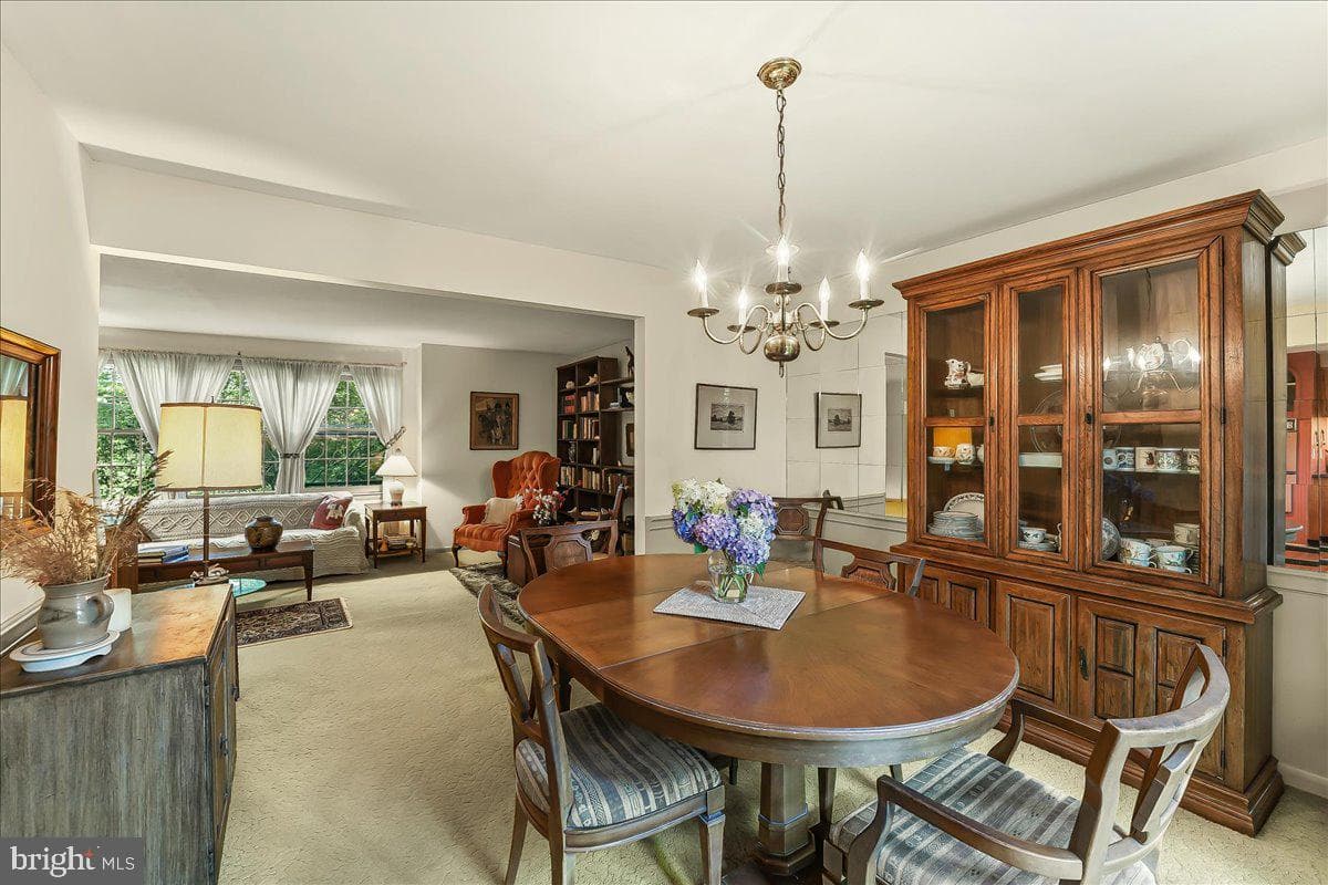 34 Stirling Way photo 13