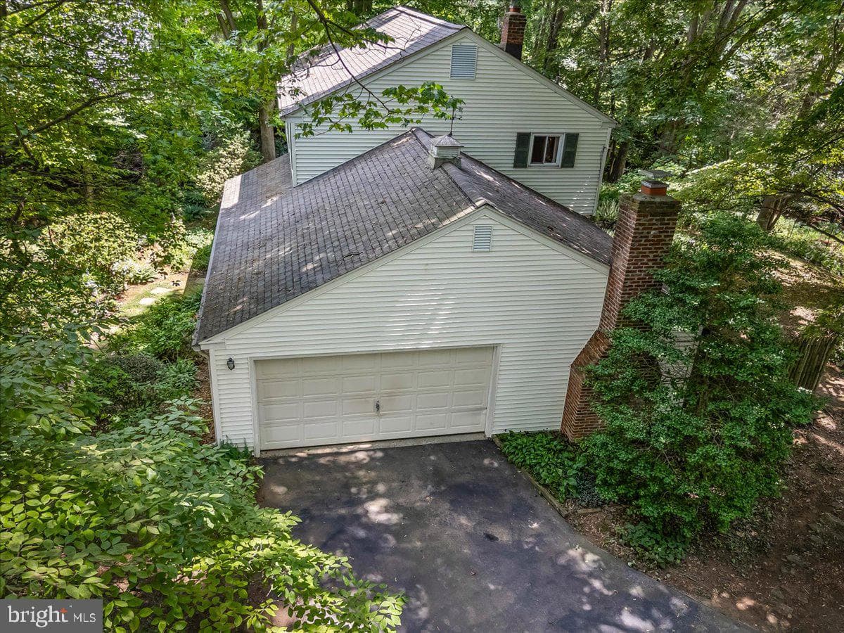 34 Stirling Way photo 35