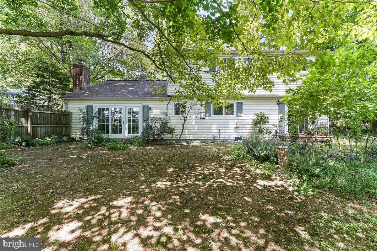 34 Stirling Way photo 38