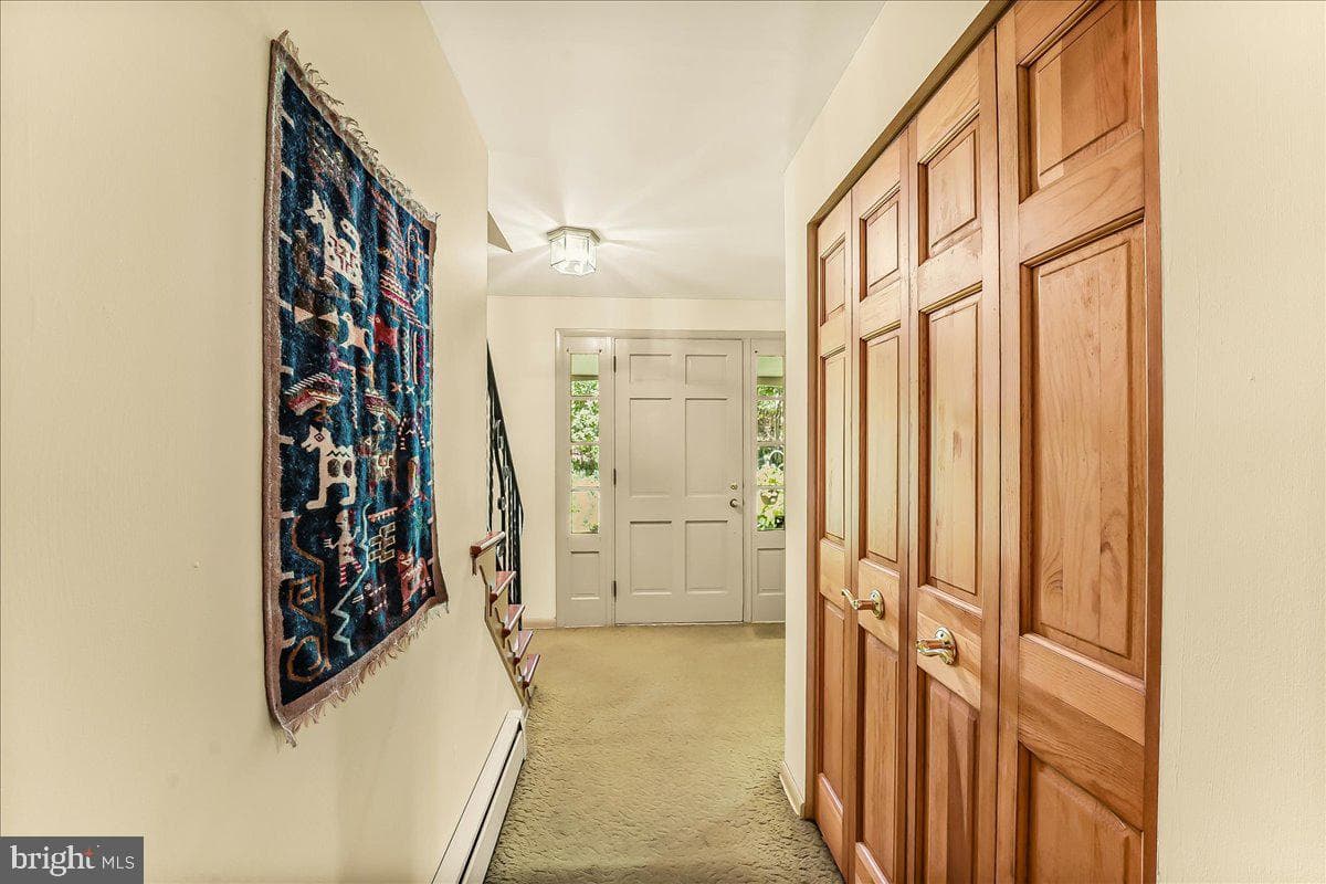 34 Stirling Way photo 5