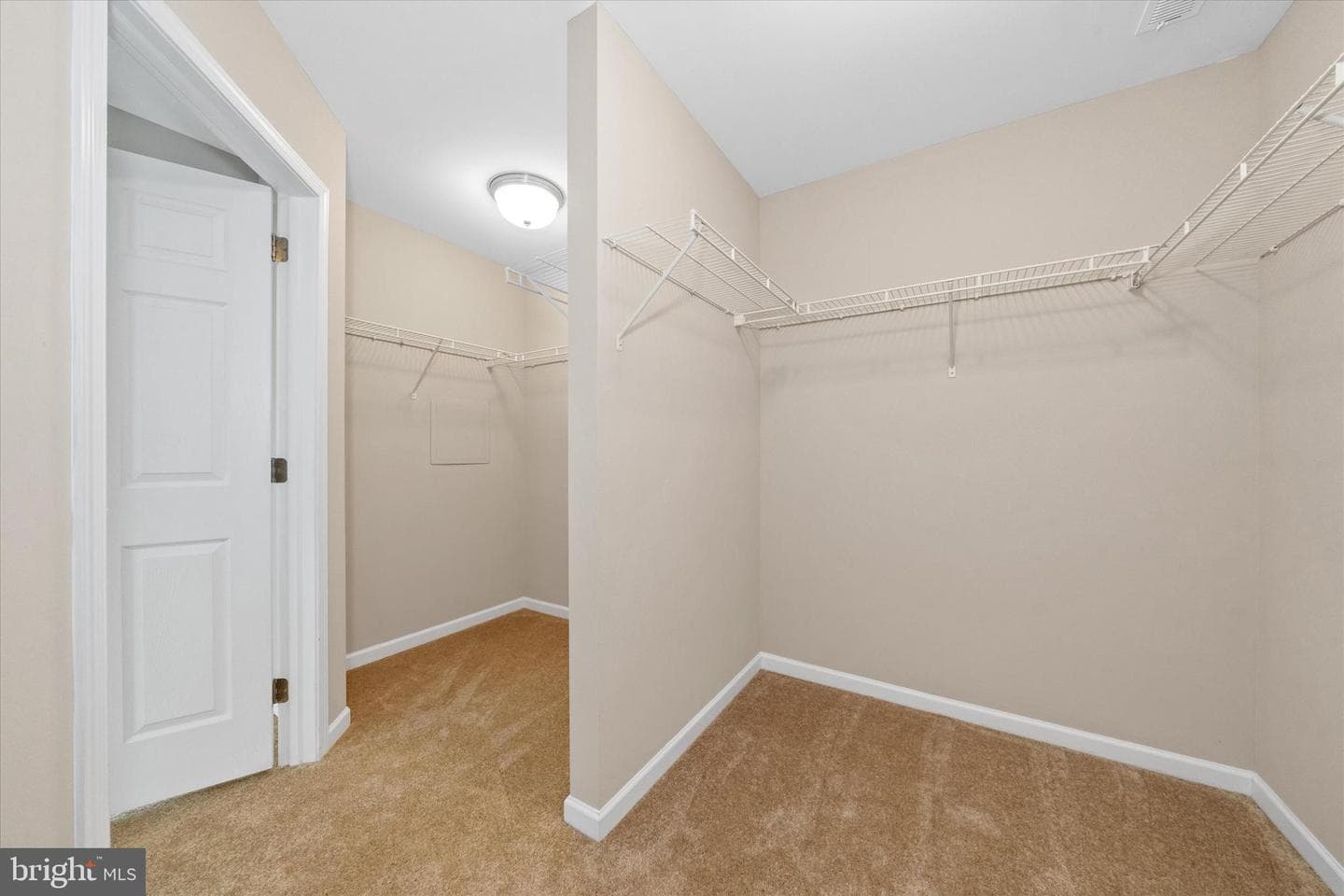 424 Buttonwood Lane photo 27