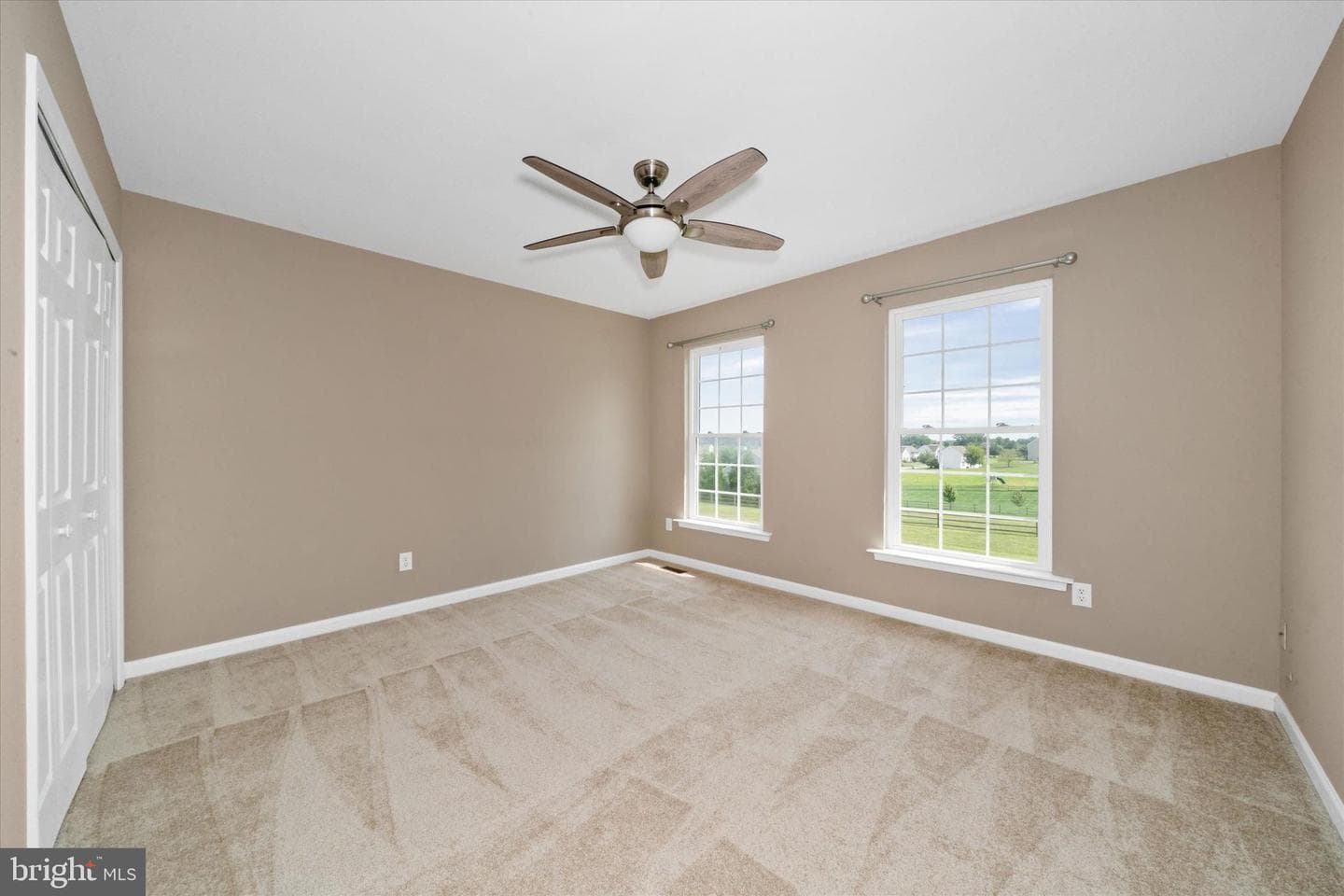 424 Buttonwood Lane photo 35